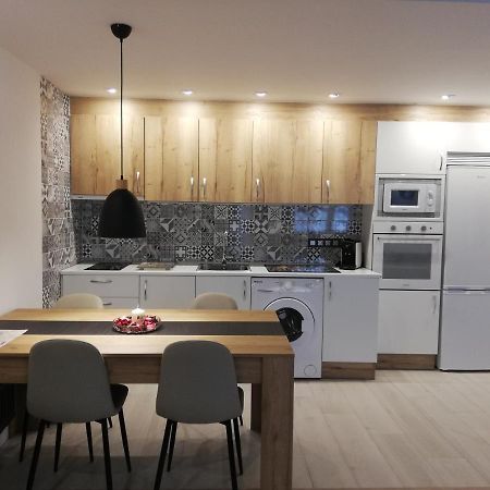 Apartamento Cinema Apartment โอเบียโด ภายนอก รูปภาพ